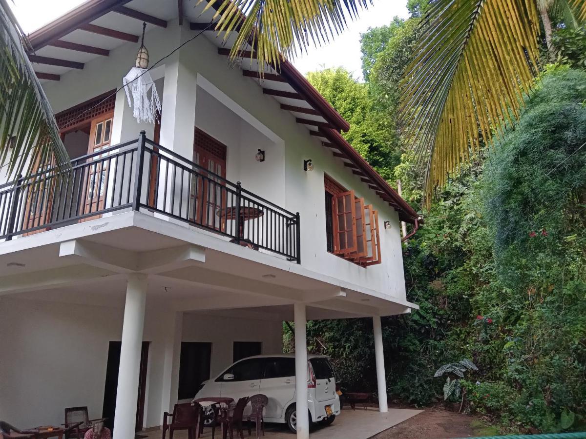 Jungle Village Homestay Pinnawala  Dış mekan fotoğraf